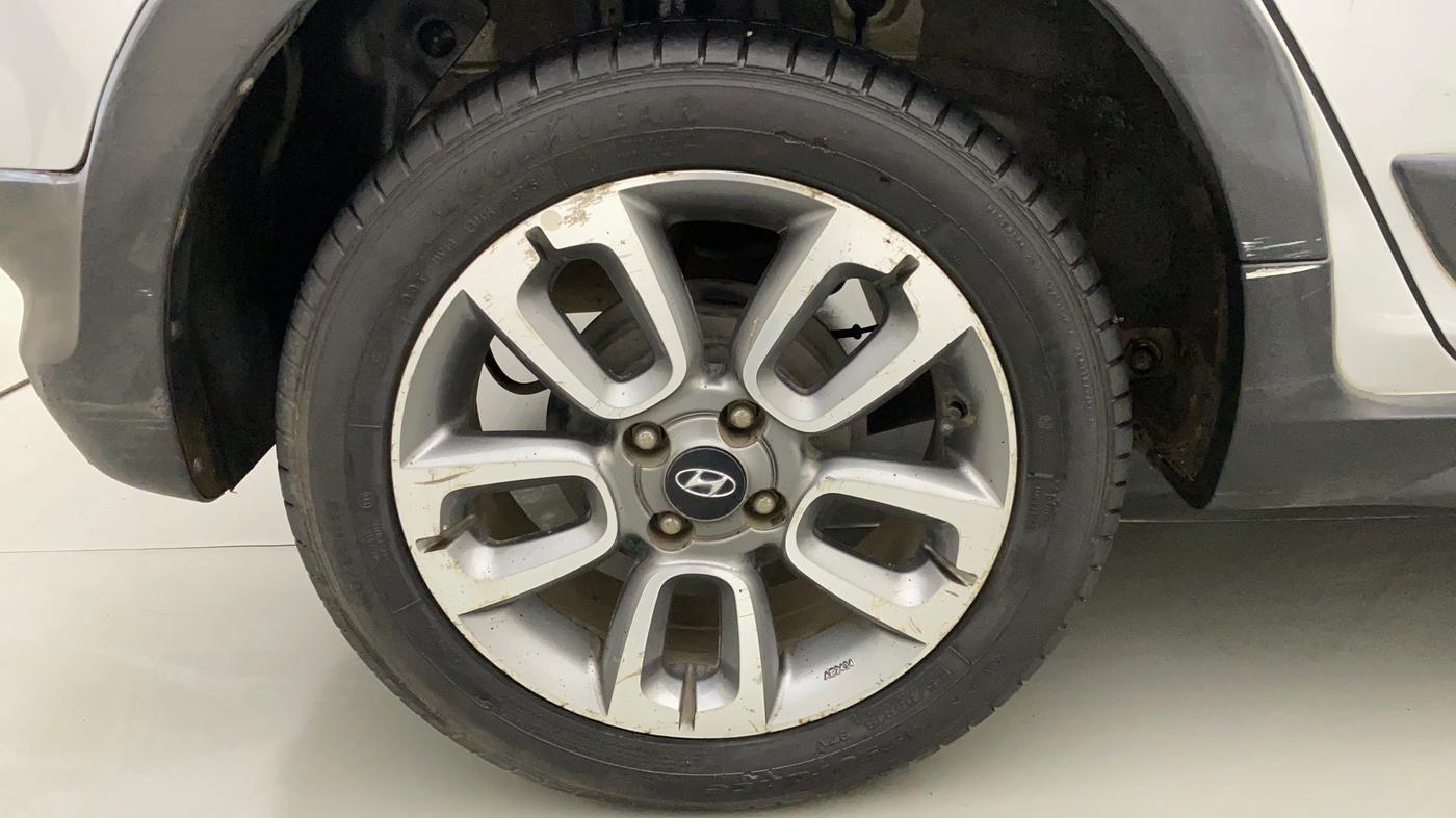 2015 Hyundai i20 Active 1.2 S, CNG, Manual, 42,091 km, Right Rear Wheel