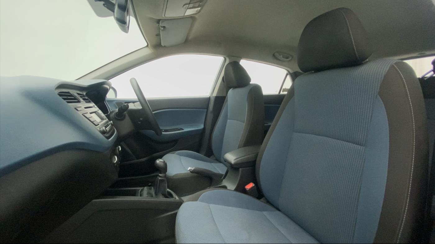 2015 Hyundai i20 Active 1.2 S, CNG, Manual, 42,091 km, Right Side Front Door Cabin