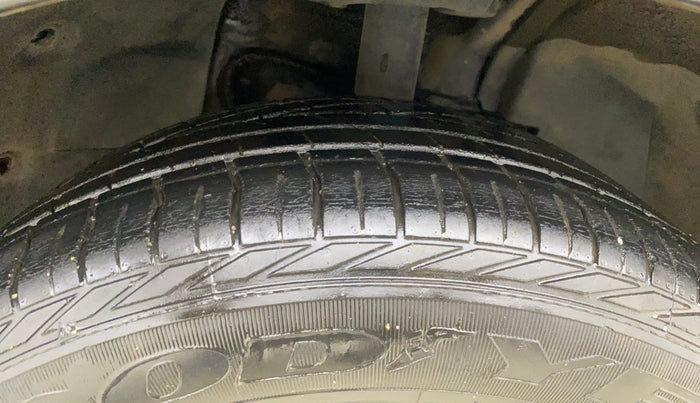 2019 Tata NEXON XZA PLUS DIESEL, Diesel, Automatic, 32,412 km, Right Front Tyre Tread