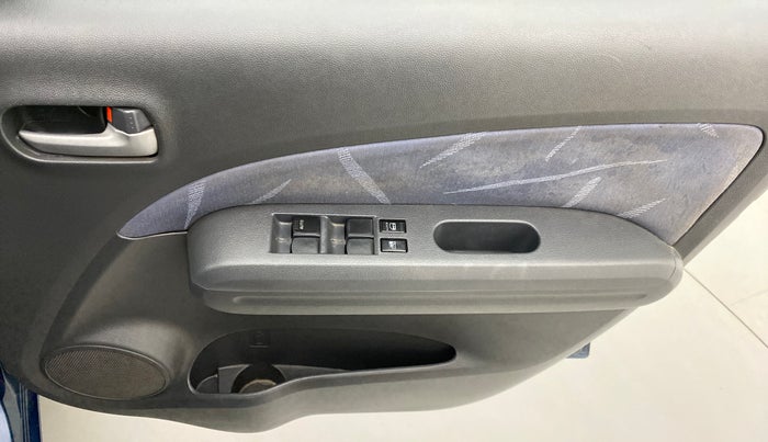 2012 Maruti Ritz VXI, Petrol, Manual, 55,618 km, Driver Side Door Panels Control