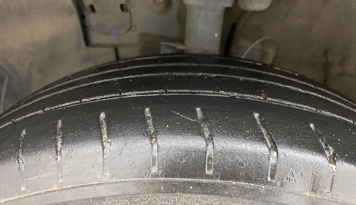 2022 Hyundai VENUE S+ 1.2, Petrol, Manual, 35,265 km, Left Front Tyre Tread