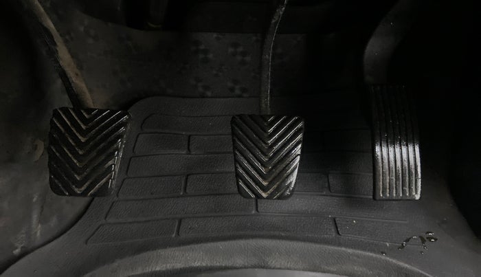 2022 Hyundai VENUE S+ 1.2, Petrol, Manual, 35,265 km, Pedals