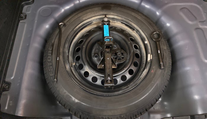 2022 Hyundai VENUE S+ 1.2, Petrol, Manual, 35,265 km, Spare Tyre