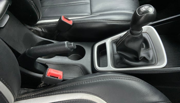 2022 Hyundai VENUE S+ 1.2, Petrol, Manual, 35,265 km, Gear Lever