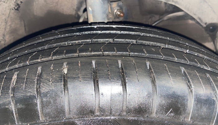 2022 Maruti Baleno DELTA PETROL 1.2, Petrol, Manual, 48,749 km, Right Front Tyre Tread