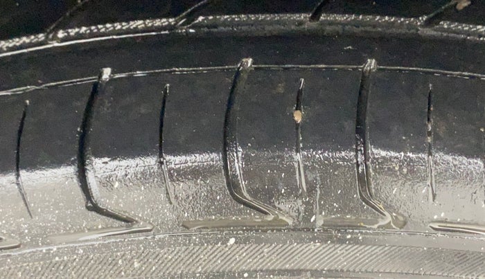 2015 Honda Amaze 1.2L I-VTEC S, Petrol, Manual, 67,991 km, Left Rear Tyre Tread