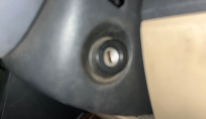 2016 Volkswagen Ameo COMFORTLINE 1.2L, Petrol, Manual, 58,672 km, Keyless Start/ Stop Button