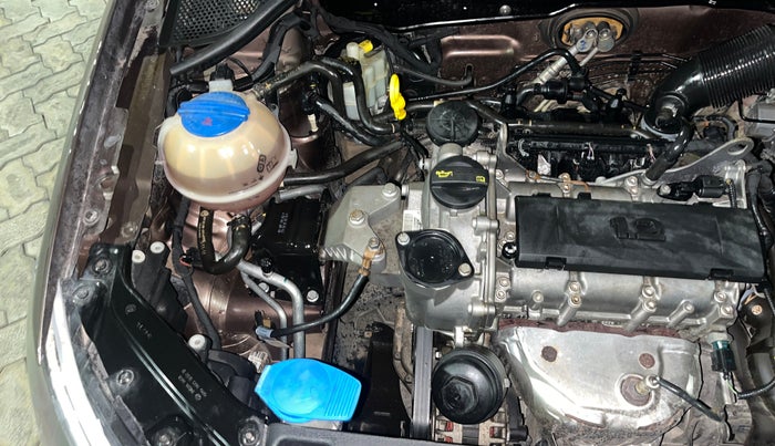 2016 Volkswagen Ameo COMFORTLINE 1.2L, Petrol, Manual, 58,672 km, Engine View - Right