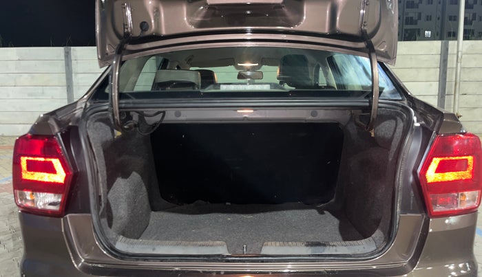 2016 Volkswagen Ameo COMFORTLINE 1.2L, Petrol, Manual, 58,672 km, Boot Inside