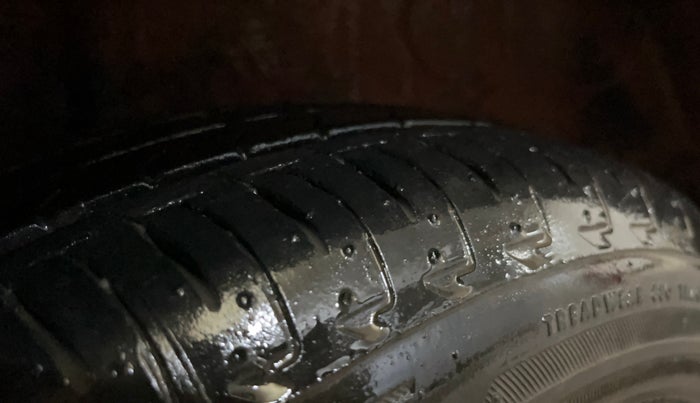 2019 Maruti IGNIS ALPHA 1.2 AMT DUAL TONE, Petrol, Automatic, 72,001 km, Right Rear Tyre Tread