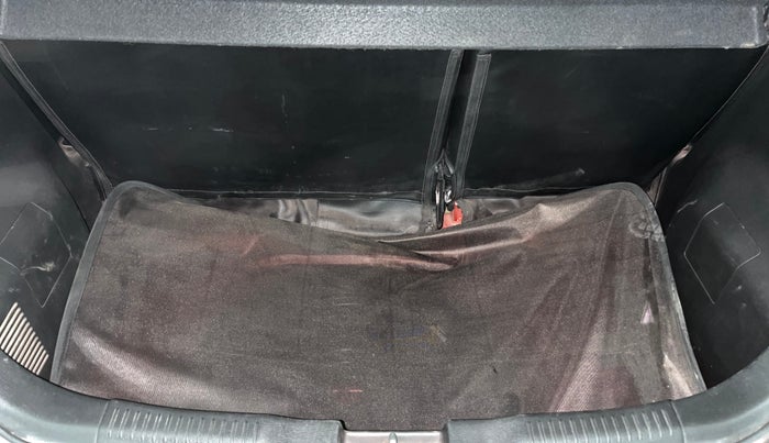 2019 Maruti IGNIS ALPHA 1.2 AMT DUAL TONE, Petrol, Automatic, 72,001 km, Boot Inside