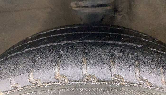 2012 Maruti Zen Estilo VXI, Petrol, Manual, 1,00,395 km, Left Front Tyre Tread