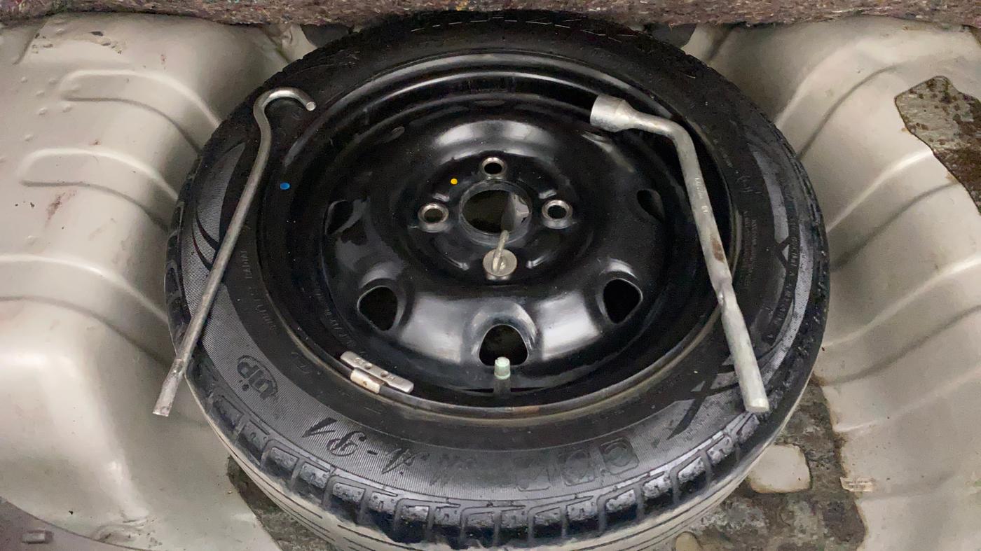 2012 Maruti Zen Estilo VXI, Petrol, Manual, 1,00,395 km, Spare Tyre