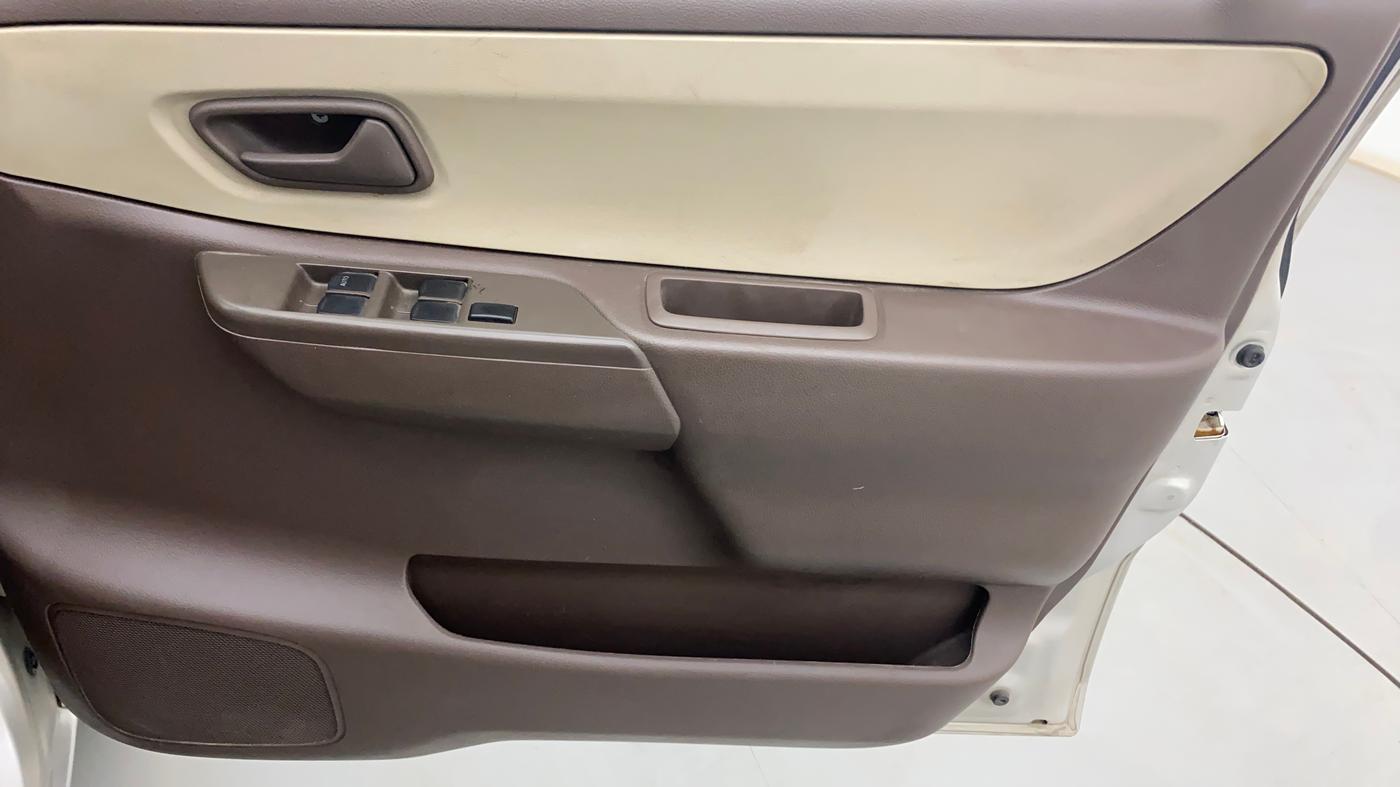 2012 Maruti Zen Estilo VXI, Petrol, Manual, 1,00,395 km, Driver Side Door Panels Control