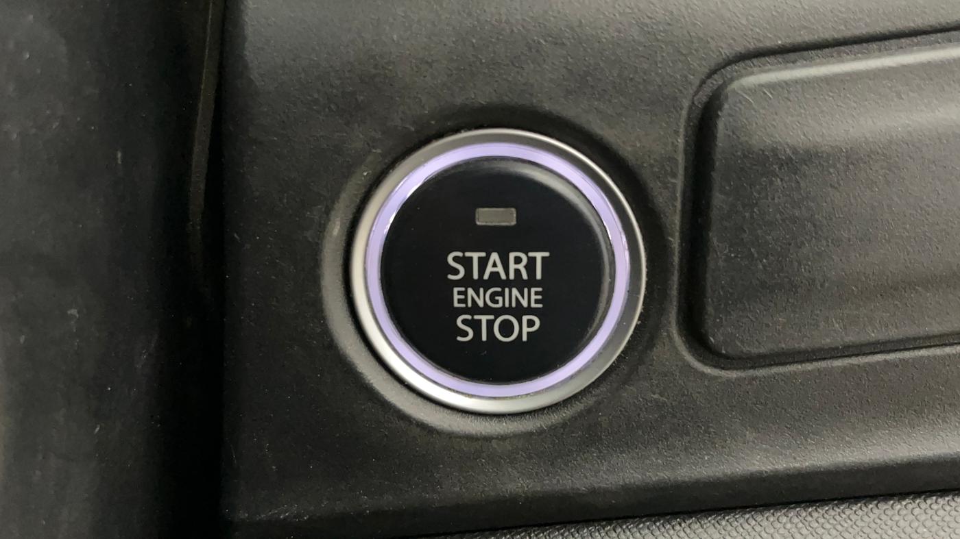 2022 Tata ALTROZ XZA PLUS DARK EDTION, Petrol, Automatic, 30,367 km, Keyless Start/ Stop Button
