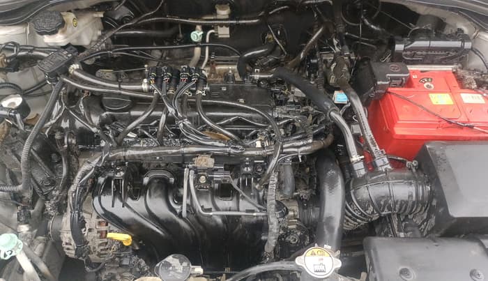 2015 Hyundai Creta E PLUS 1.6 PETROL, CNG, Manual, 1,02,271 km, Engine View