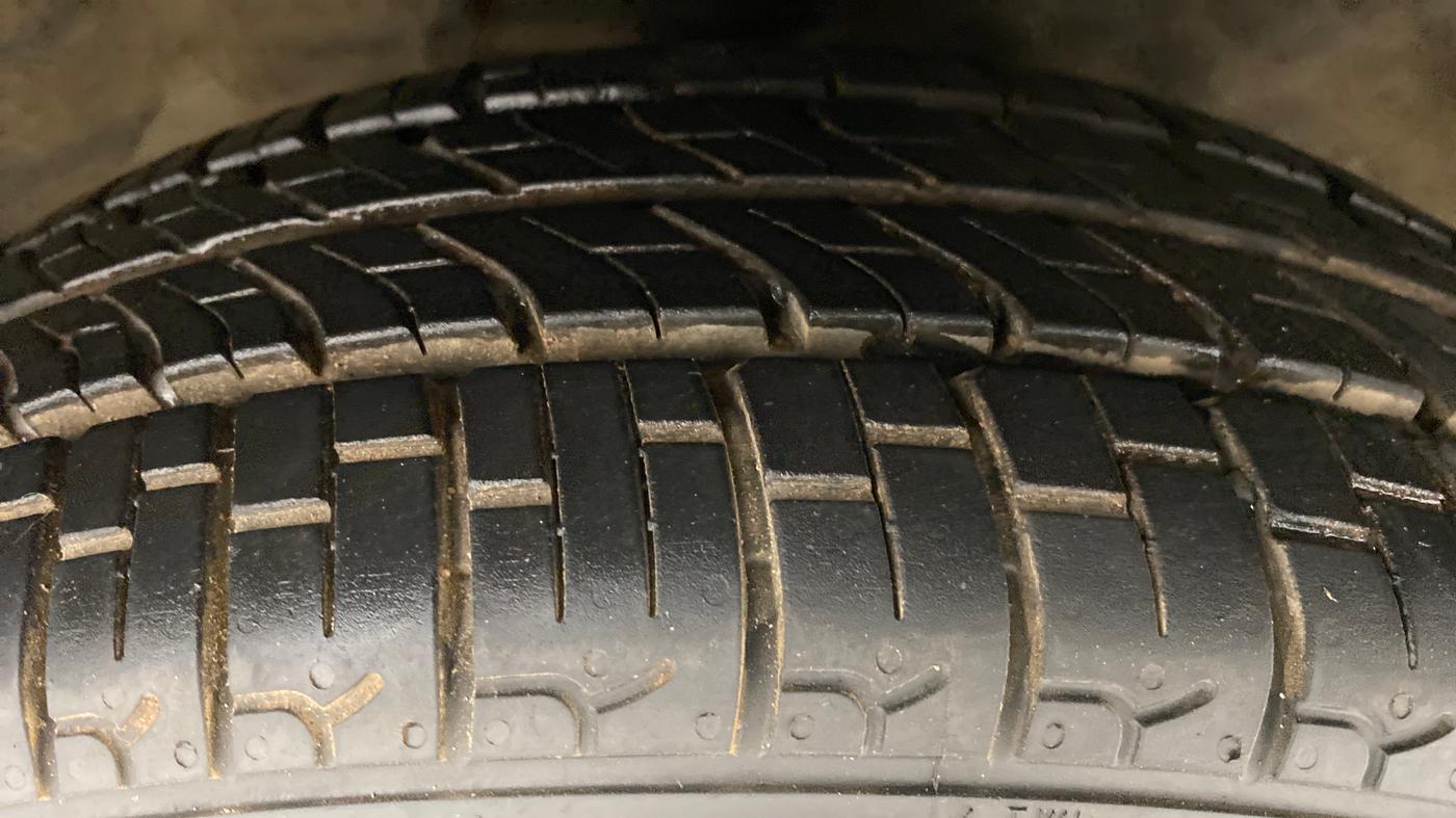 2018 Maruti Alto K10 VXI P, Petrol, Manual, 63,851 km, Right Front Tyre Tread