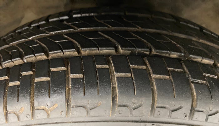 2018 Maruti Alto K10 VXI P, Petrol, Manual, 63,851 km, Right Front Tyre Tread