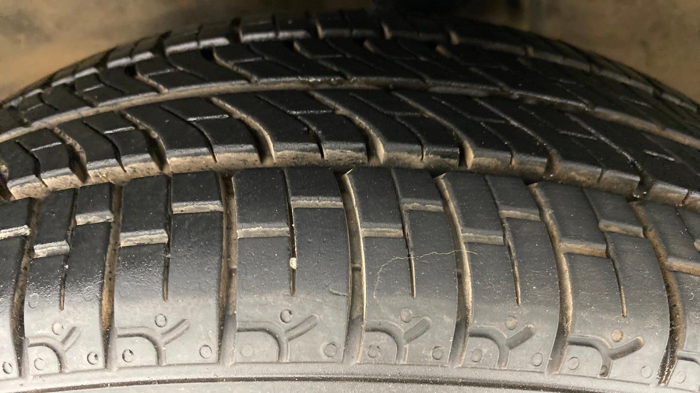 2018 Maruti Alto K10 VXI P, Petrol, Manual, 63,851 km, Left Front Tyre Tread