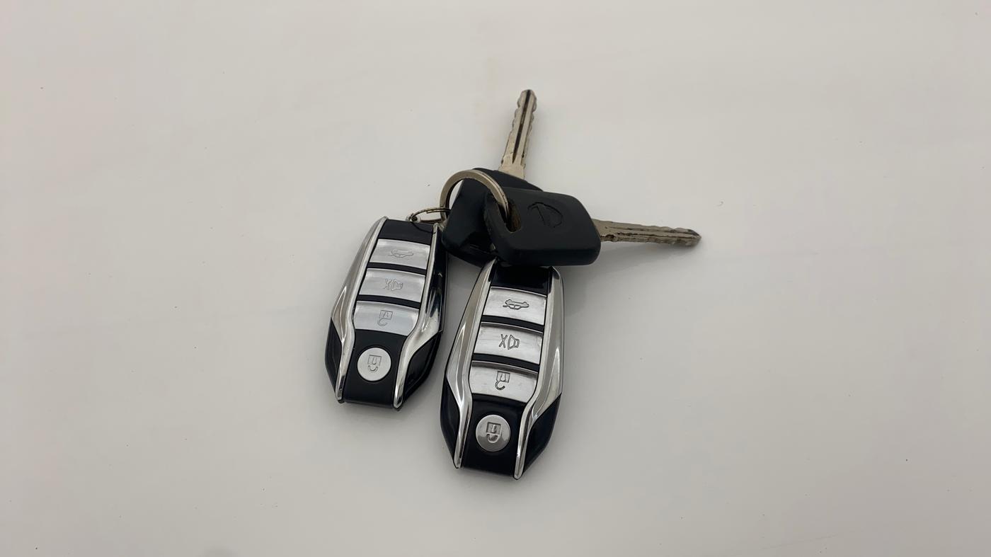 2022 Nissan MAGNITE XE, Petrol, Manual, 10,558 km, Key Close Up