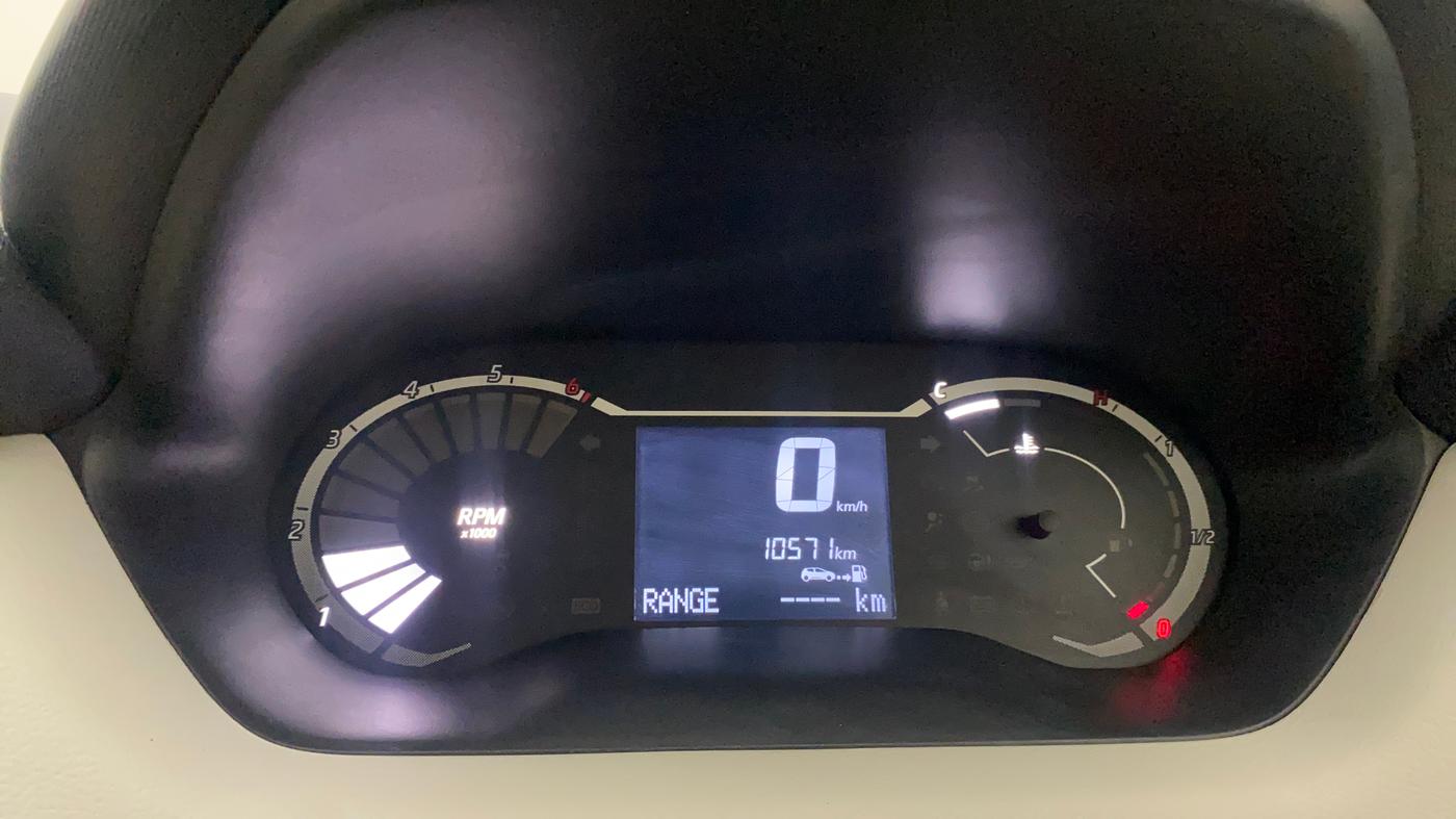 2022 Nissan MAGNITE XE, Petrol, Manual, 10,558 km, Odometer Image