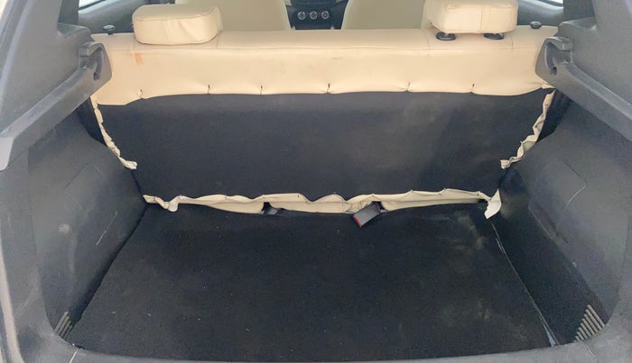 2022 Nissan MAGNITE XE, Petrol, Manual, 10,558 km, Boot Inside