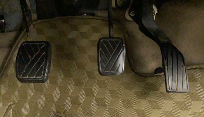 2016 Maruti Swift Dzire ZXI, Petrol, Manual, 82,298 km, Pedals