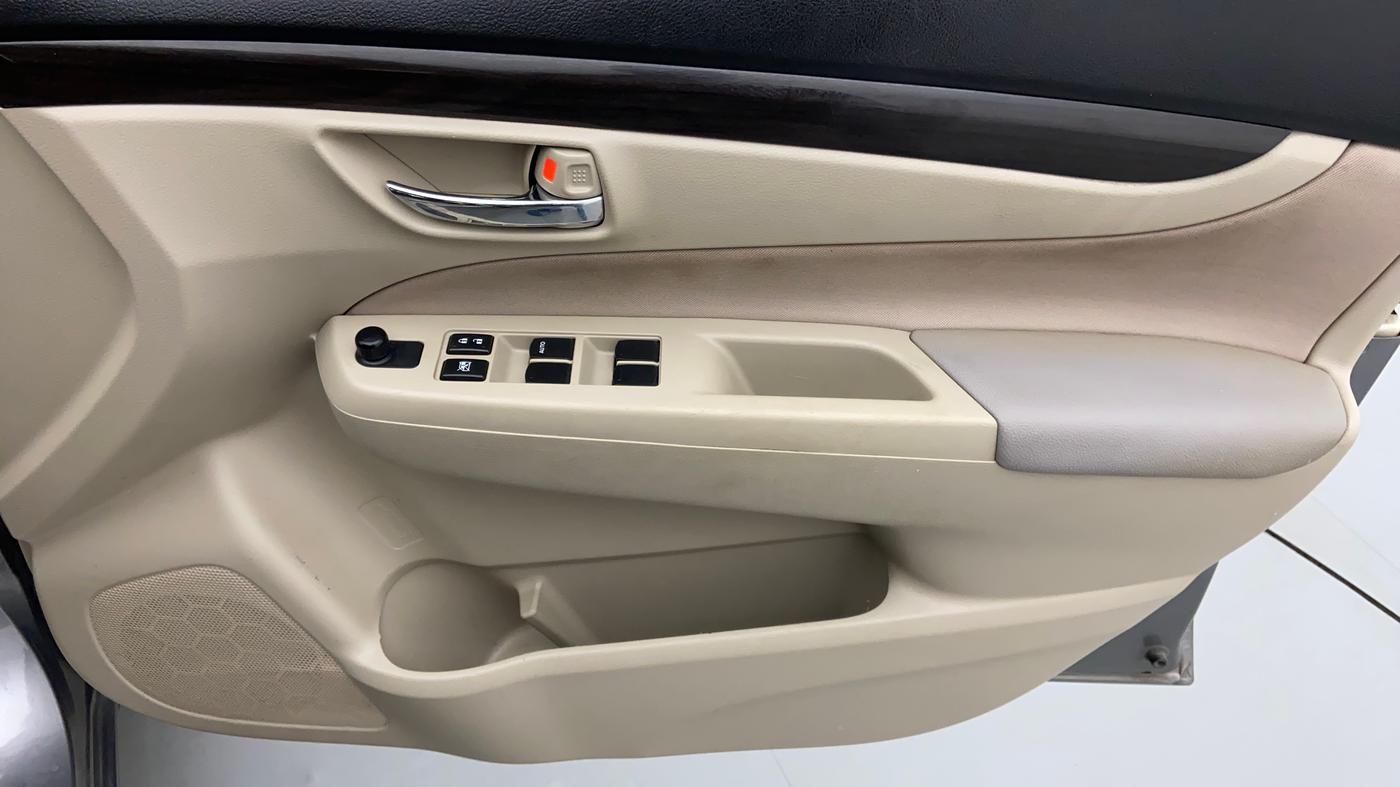 2016 Maruti Ciaz VDI+ SHVS, Diesel, Manual, 70,955 km, Driver Side Door Panels Control
