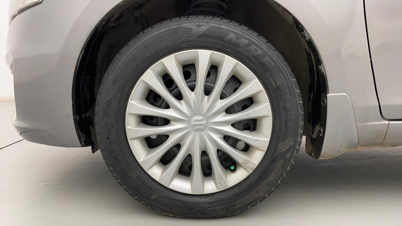 2016 Maruti Ciaz VDI+ SHVS, Diesel, Manual, 70,955 km, Left Front Wheel