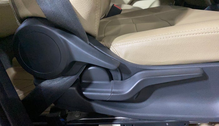 2020 Honda Amaze 1.2L I-VTEC VX CVT, Petrol, Automatic, 33,811 km, Driver Side Adjustment Panel
