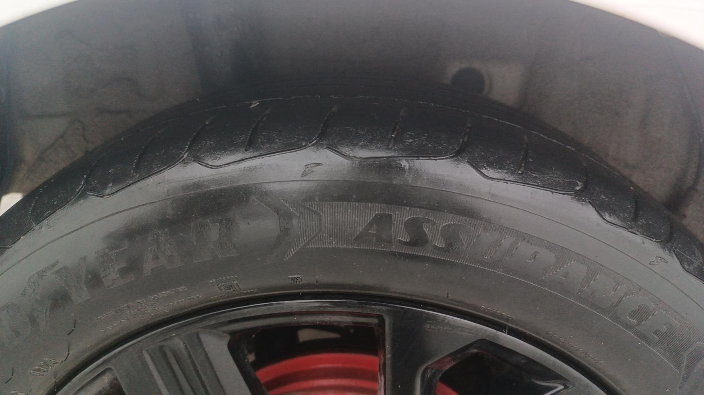 2023 Hyundai Verna SX (O) 1.5 MPI MT, Petrol, Manual, 34,307 km, Right Rear Tyre Tread