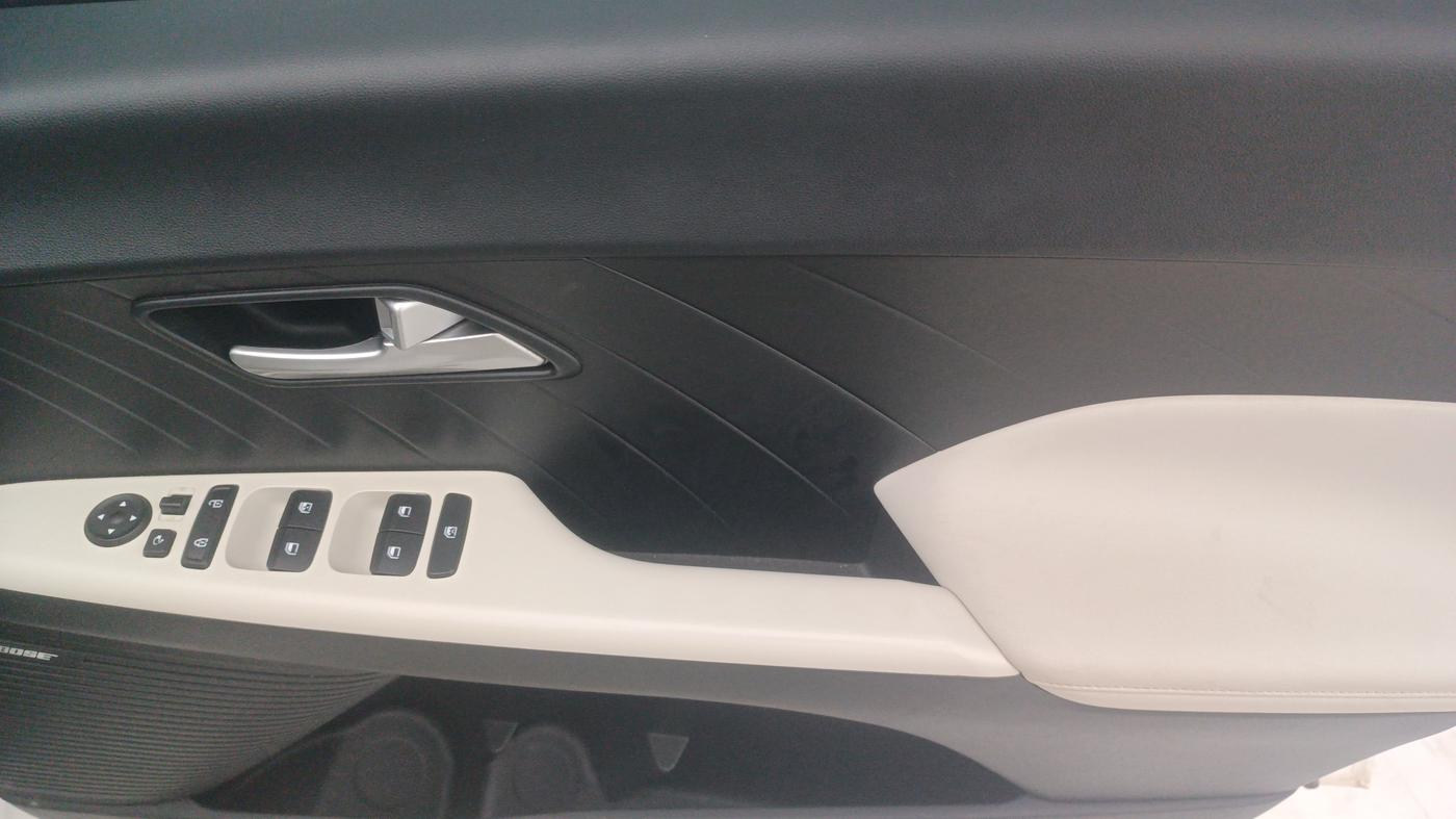 2023 Hyundai Verna SX (O) 1.5 MPI MT, Petrol, Manual, 34,307 km, Driver Side Door Panels Control