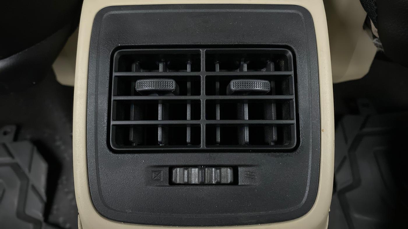 2019 Maruti Dzire ZXI, Petrol, Manual, 8,087 km, Rear AC Vents