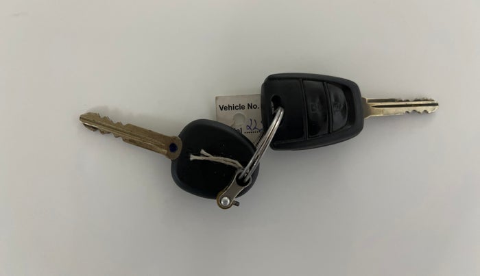 2019 Hyundai Grand i10 SPORTZ (O) AT 1.2 KAPPA VTVT, Petrol, Automatic, 59,620 km, Key Close Up