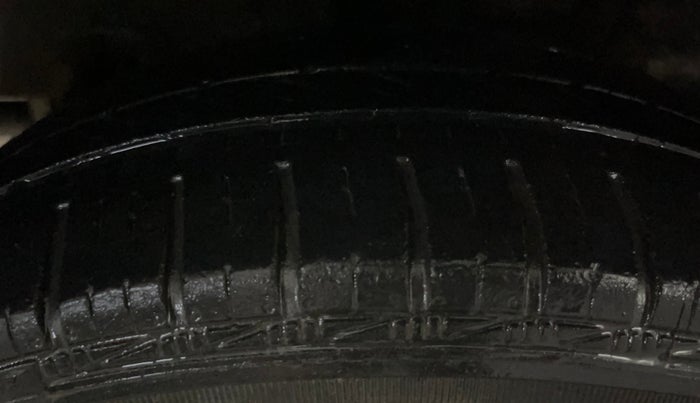 2019 Hyundai Grand i10 SPORTZ (O) AT 1.2 KAPPA VTVT, Petrol, Automatic, 59,620 km, Right Rear Tyre Tread