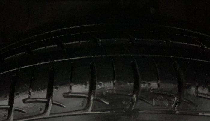 2019 Hyundai Grand i10 SPORTZ (O) AT 1.2 KAPPA VTVT, Petrol, Automatic, 59,620 km, Left Front Tyre Tread