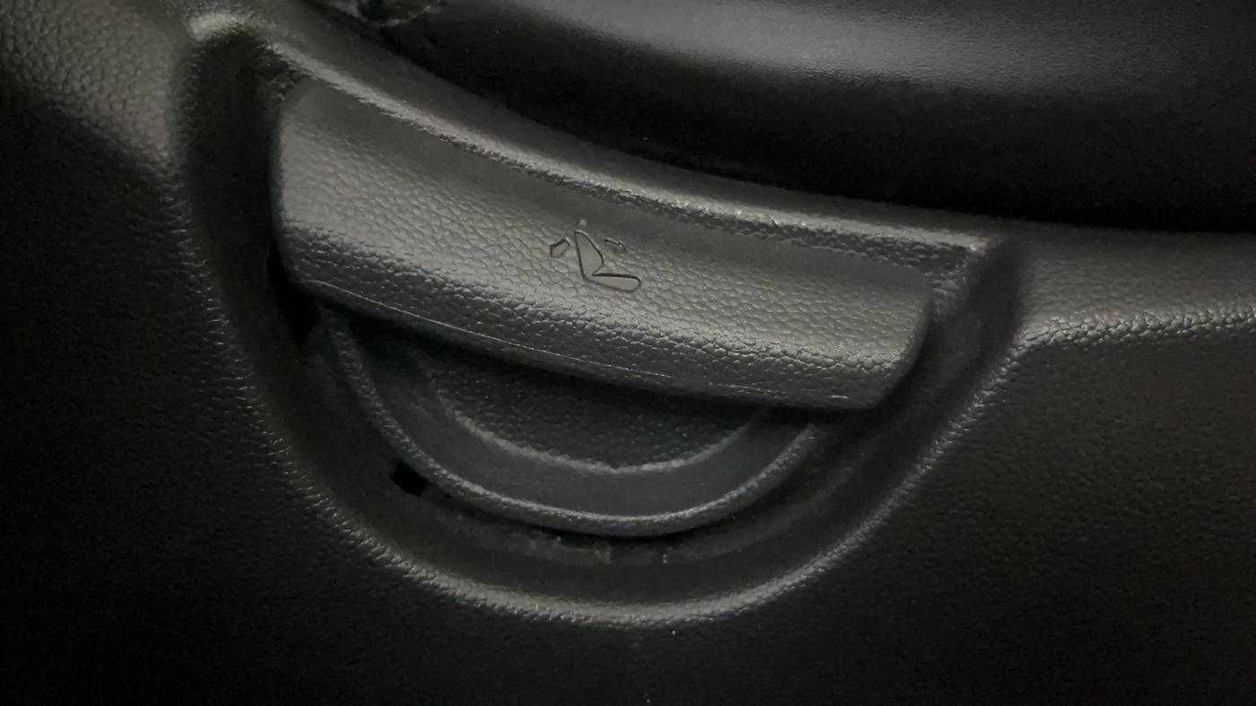 2019 Hyundai Grand i10 SPORTZ (O) AT 1.2 KAPPA VTVT, Petrol, Automatic, 59,776 km, Driver Side Adjustment Panel