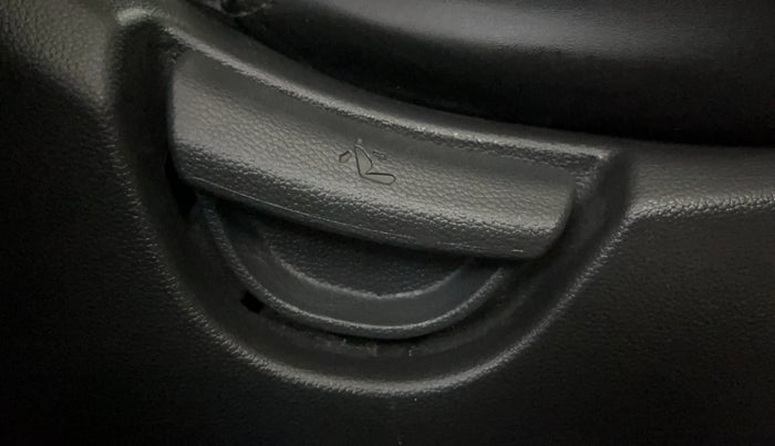 2019 Hyundai Grand i10 SPORTZ (O) AT 1.2 KAPPA VTVT, Petrol, Automatic, 59,620 km, Driver Side Adjustment Panel