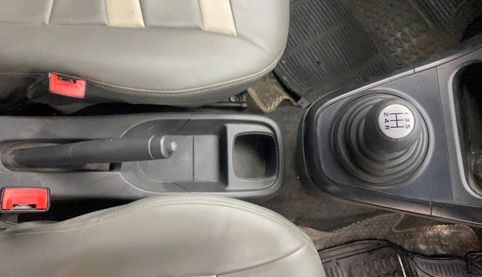 2013 Maruti Ritz LXI, Petrol, Manual, 66,076 km, Gear Lever