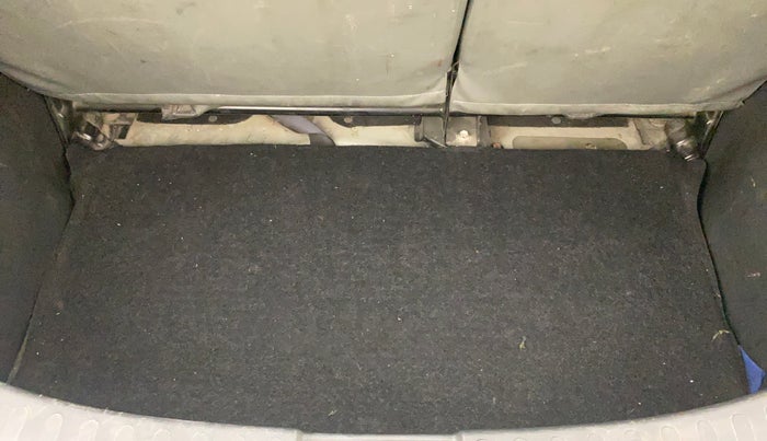 2013 Maruti Ritz LXI, Petrol, Manual, 66,076 km, Boot Inside