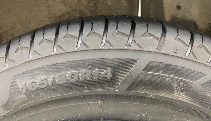 2013 Maruti Ritz LXI, Petrol, Manual, 66,076 km, Left Rear Tyre Tread