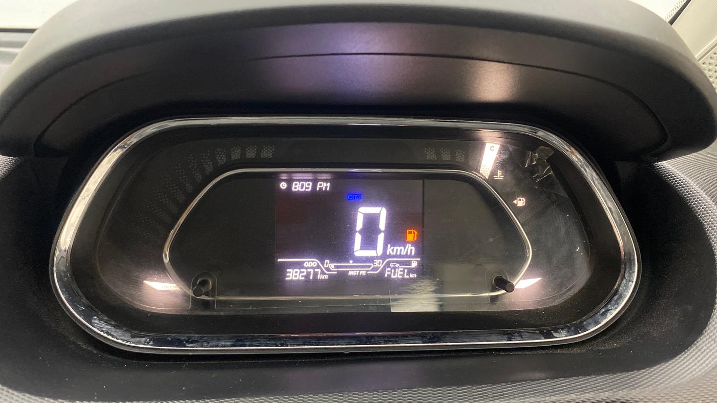 2019 Tata Tiago XZ PLUS PETROL, Petrol, Manual, 38,256 km, Odometer Image
