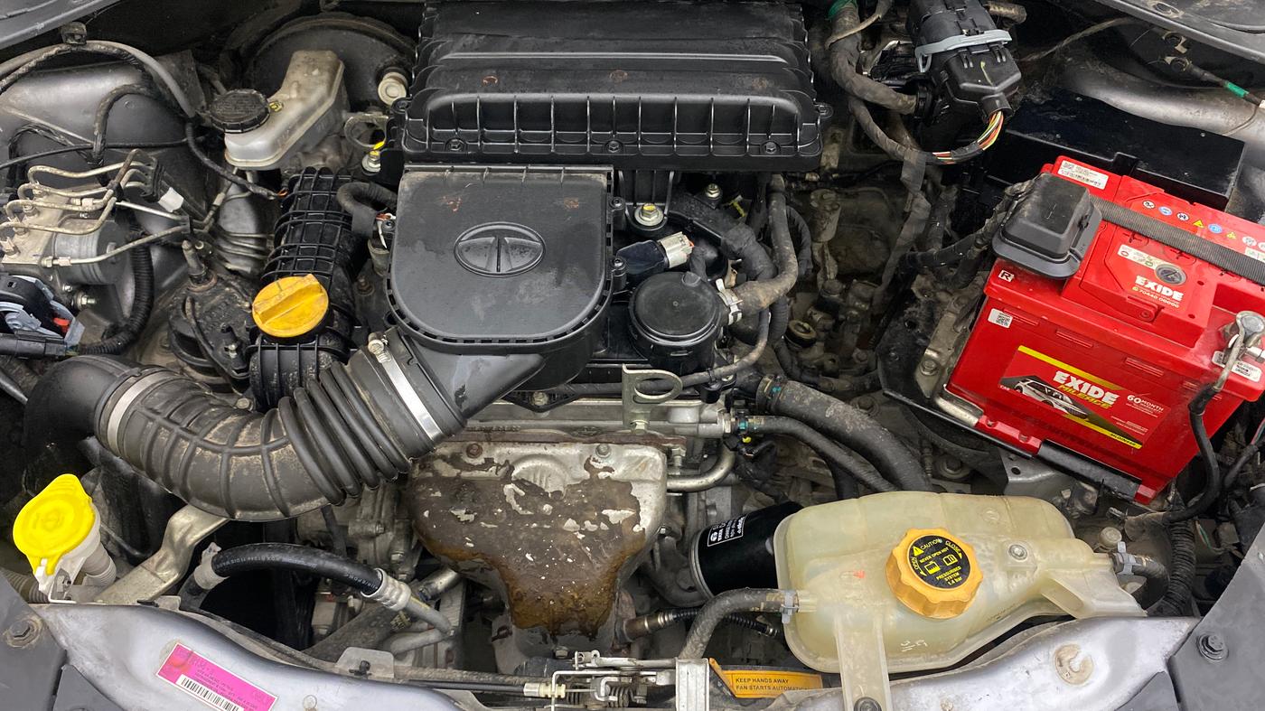 2019 Tata Tiago XZ PLUS PETROL, Petrol, Manual, 38,256 km, Engine View