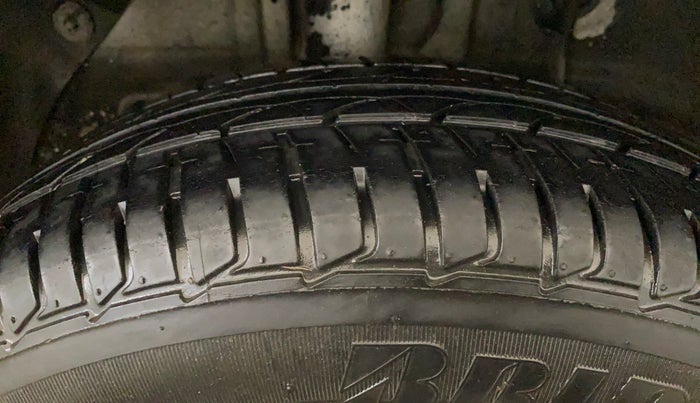 2020 Hyundai Elite i20 MAGNA PLUS 1.2, Petrol, Manual, 13,604 km, Right Rear Tyre Tread