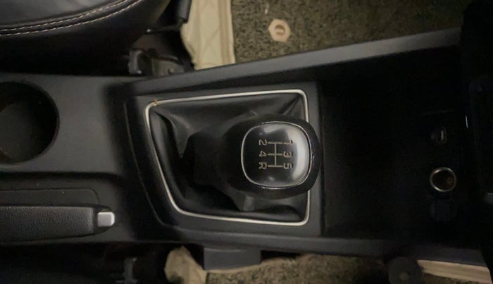 2020 Hyundai Elite i20 MAGNA PLUS 1.2, Petrol, Manual, 13,604 km, Gear Lever