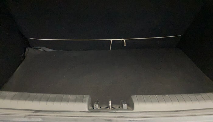 2020 Hyundai Elite i20 MAGNA PLUS 1.2, Petrol, Manual, 13,604 km, Boot Inside