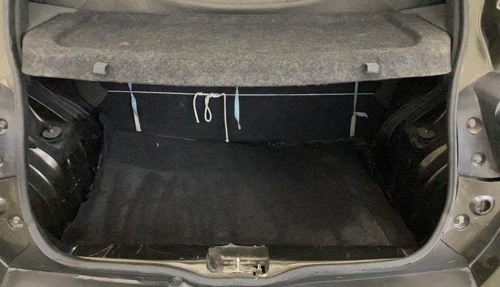 2017 Renault Kwid RXT 1.0, Petrol, Manual, 51,538 km, Boot Inside