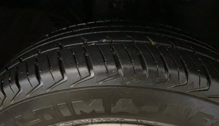 2017 Renault Kwid RXT 1.0, Petrol, Manual, 51,538 km, Right Front Tyre Tread