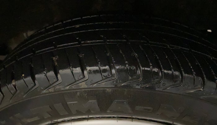 2017 Renault Kwid RXT 1.0, Petrol, Manual, 51,538 km, Left Rear Tyre Tread