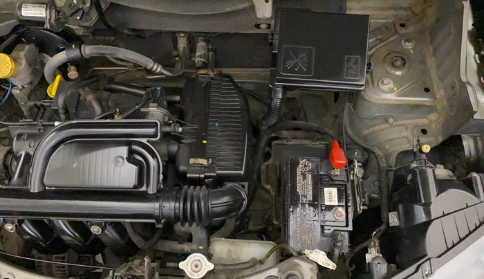 2017 Renault Kwid RXT 1.0, Petrol, Manual, 51,538 km, Engine View - Left